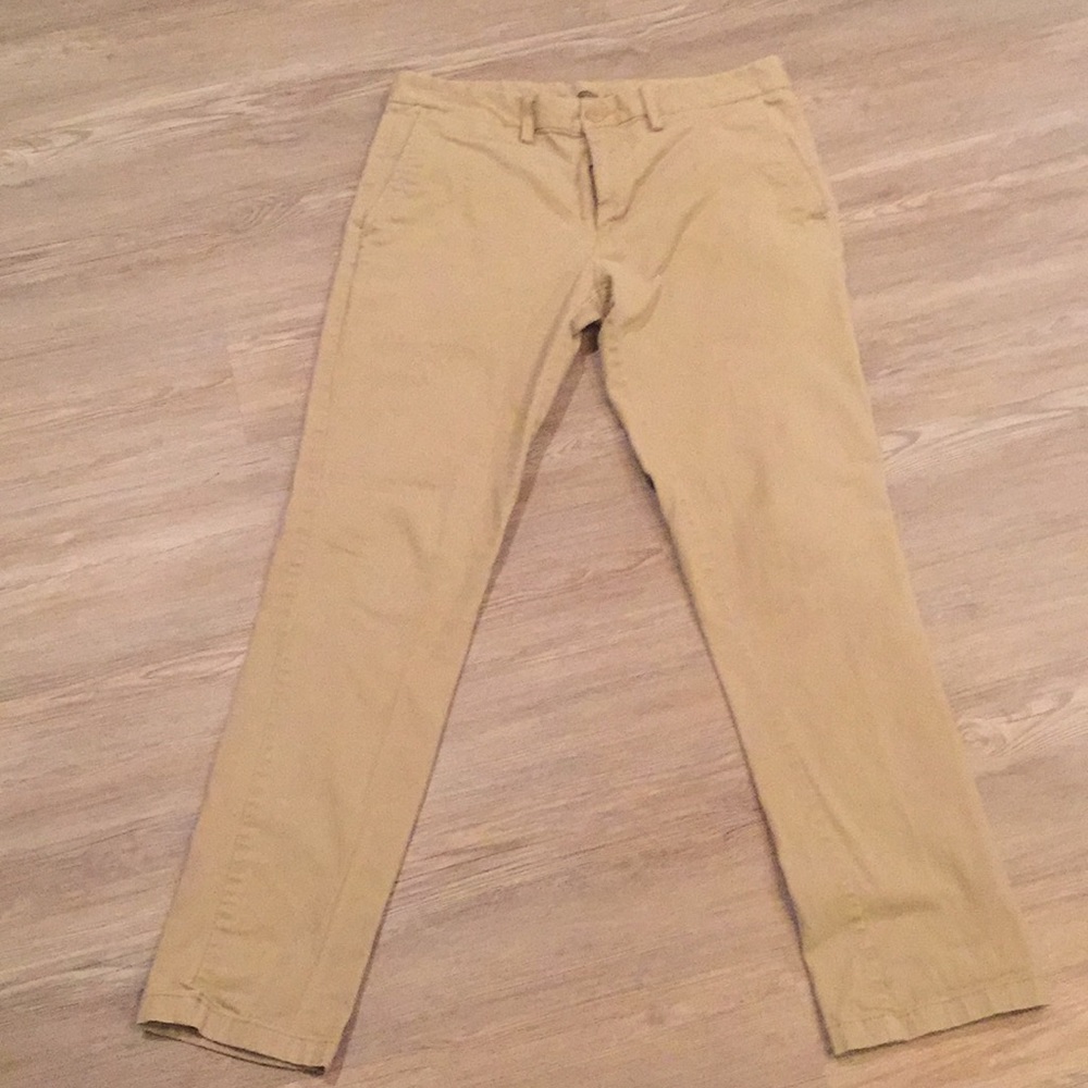 Old Navy men’s khaki